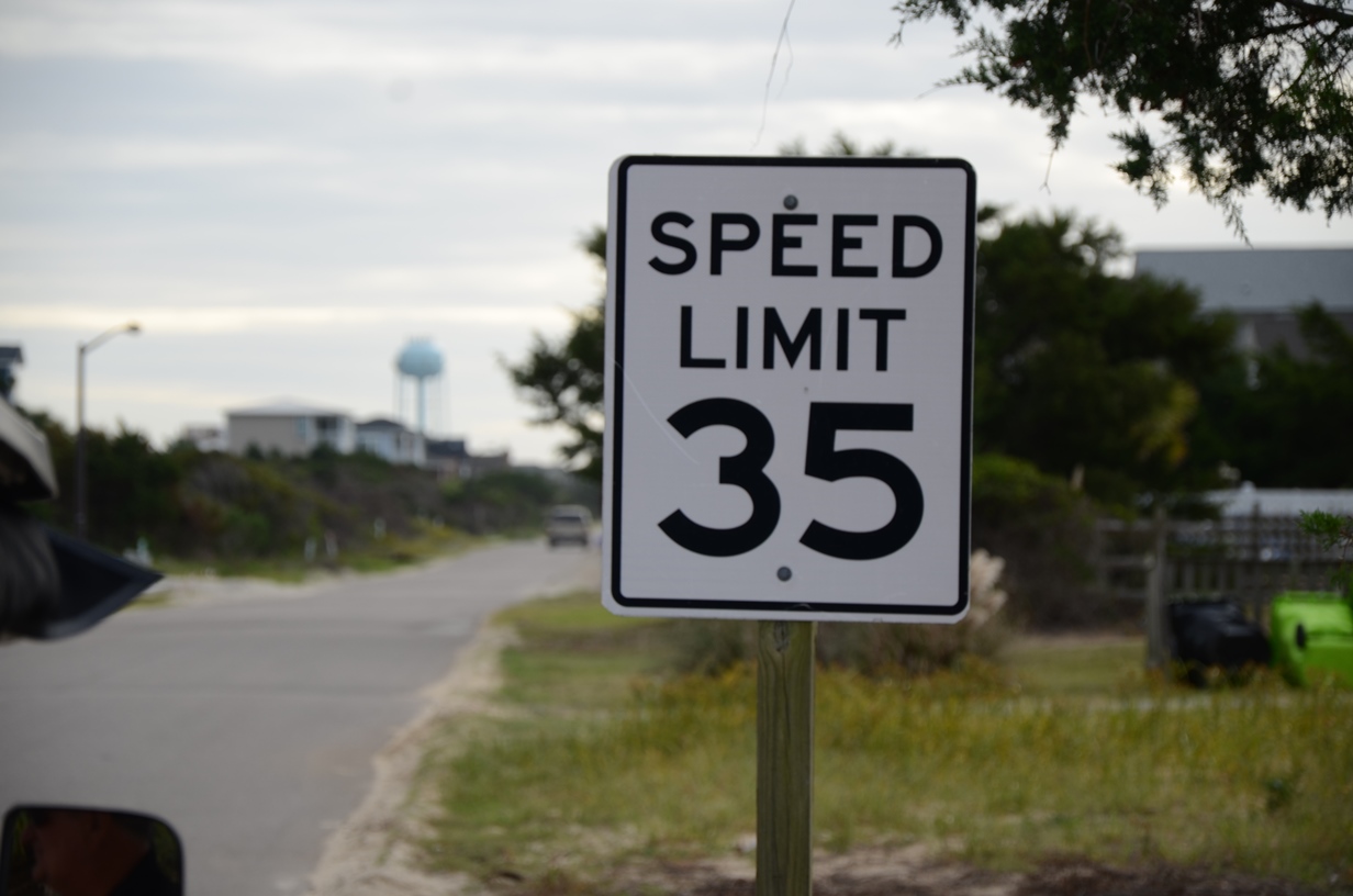 35 mph speed limit sign